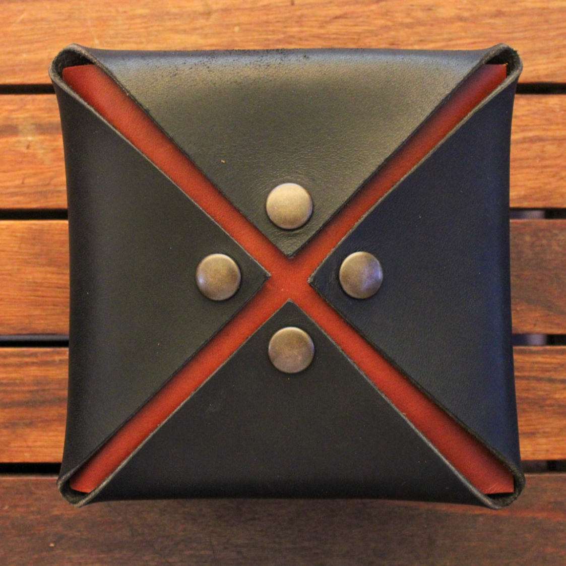 Mini-Q BLACK & BROWN - Tom Jazz
