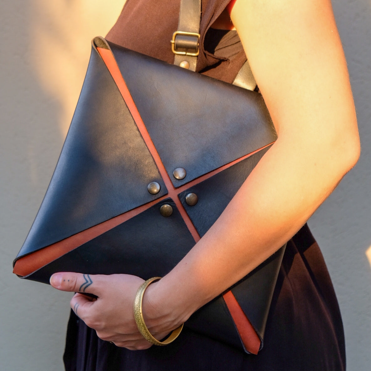 Maxi-Q TOTAL BROWN - Tom Jazz