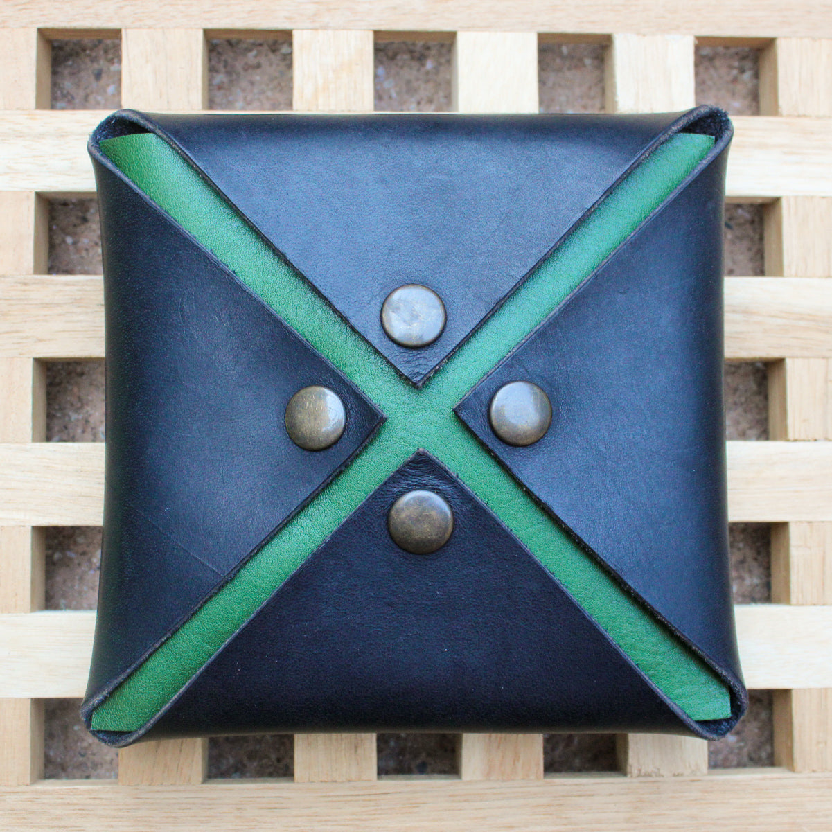 Mini-Q BLACK & GREEN